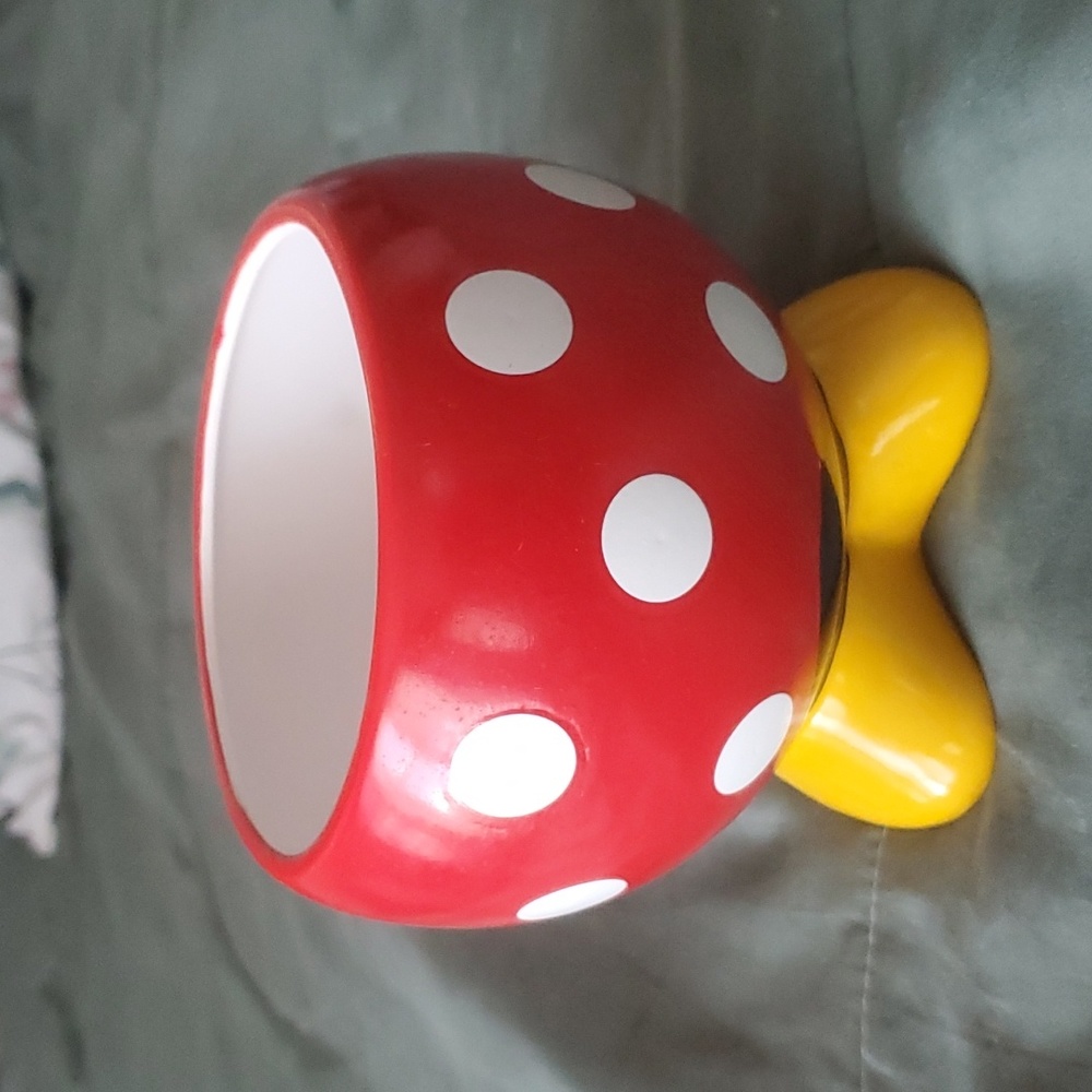 NWT | Disney Minnie Mouse Planter |